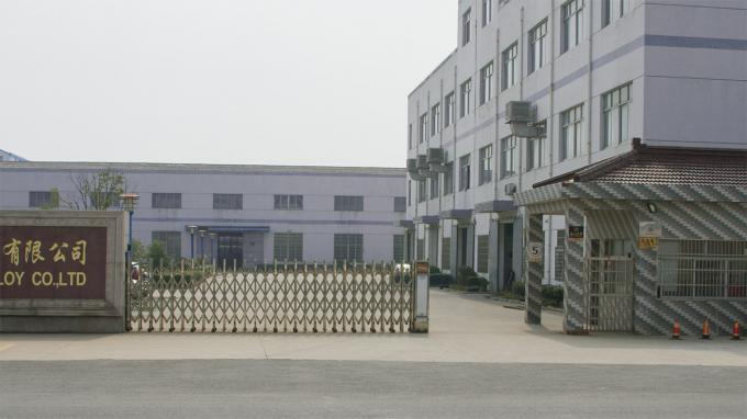 TANKII, Stop niklu UNS N07718, Inconel 718, stop molibdenu zawierający niobium, nichrom 0